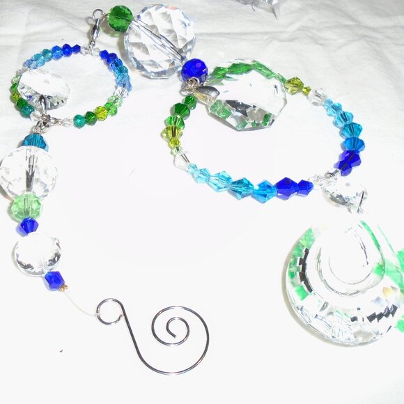 Super bright prism sun catcher ready to add some rainbows to your life - Picture 1 of 1